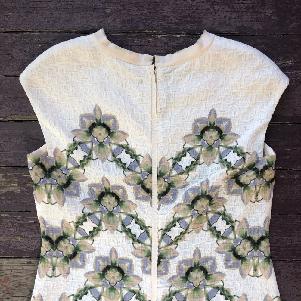 Schumacher Textured Sheath Dress Size 8 Cap Sleeve Abstract Floral German Silk - Picture 12 of 16